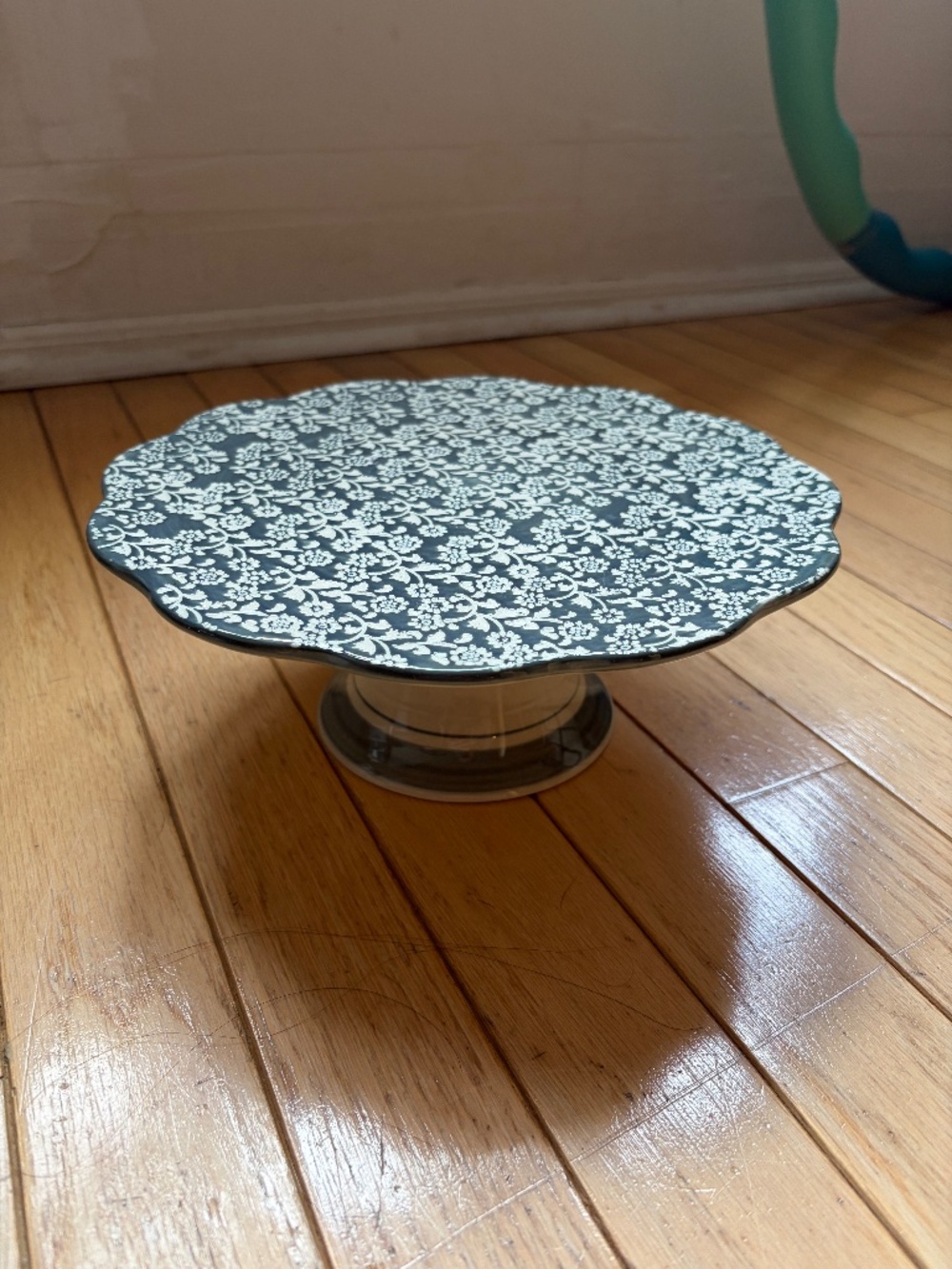 Anthropologie Tana Cake Stand